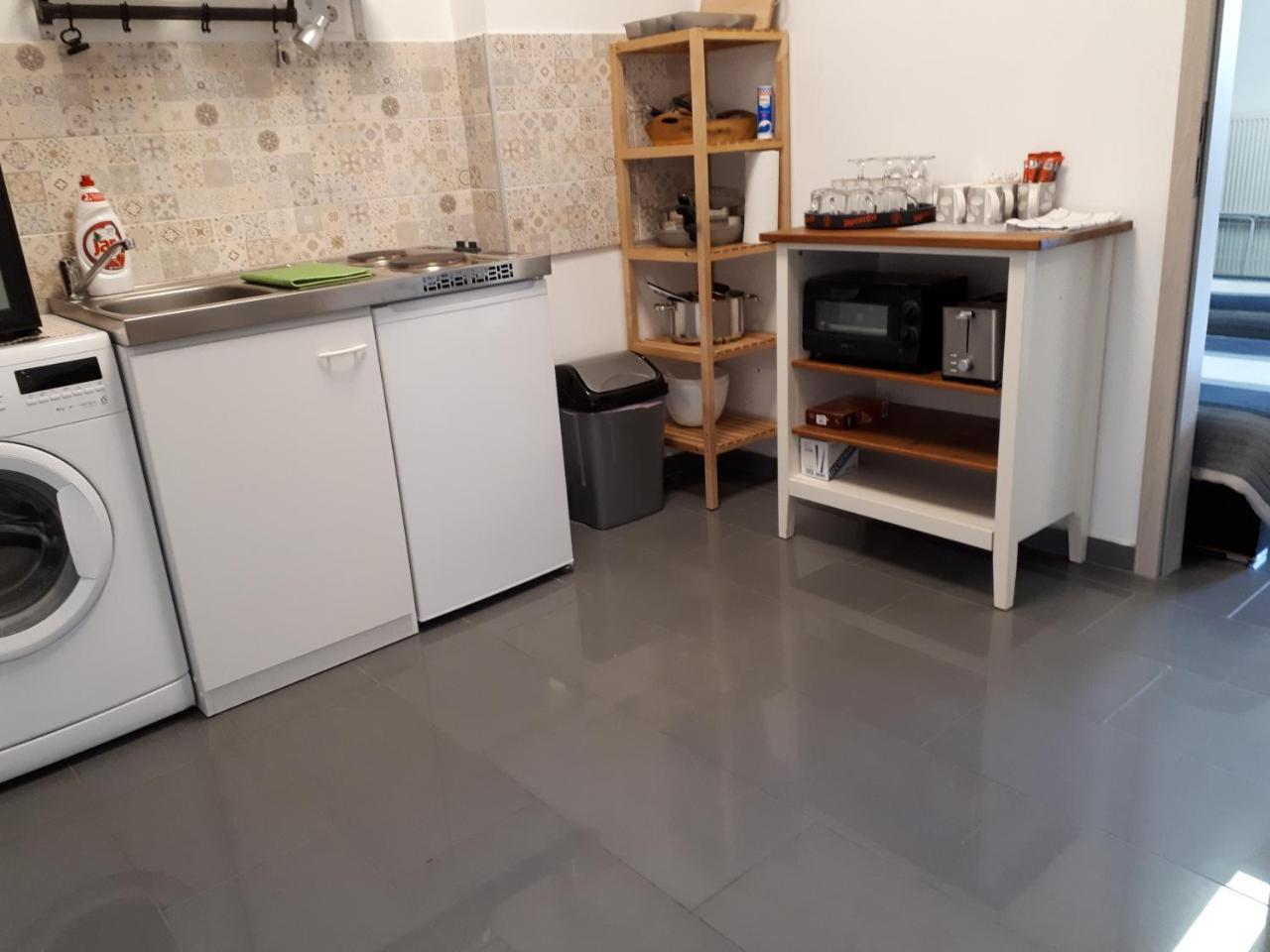 Kertvarosi Apartman II Tiszaujvaros Exterior photo